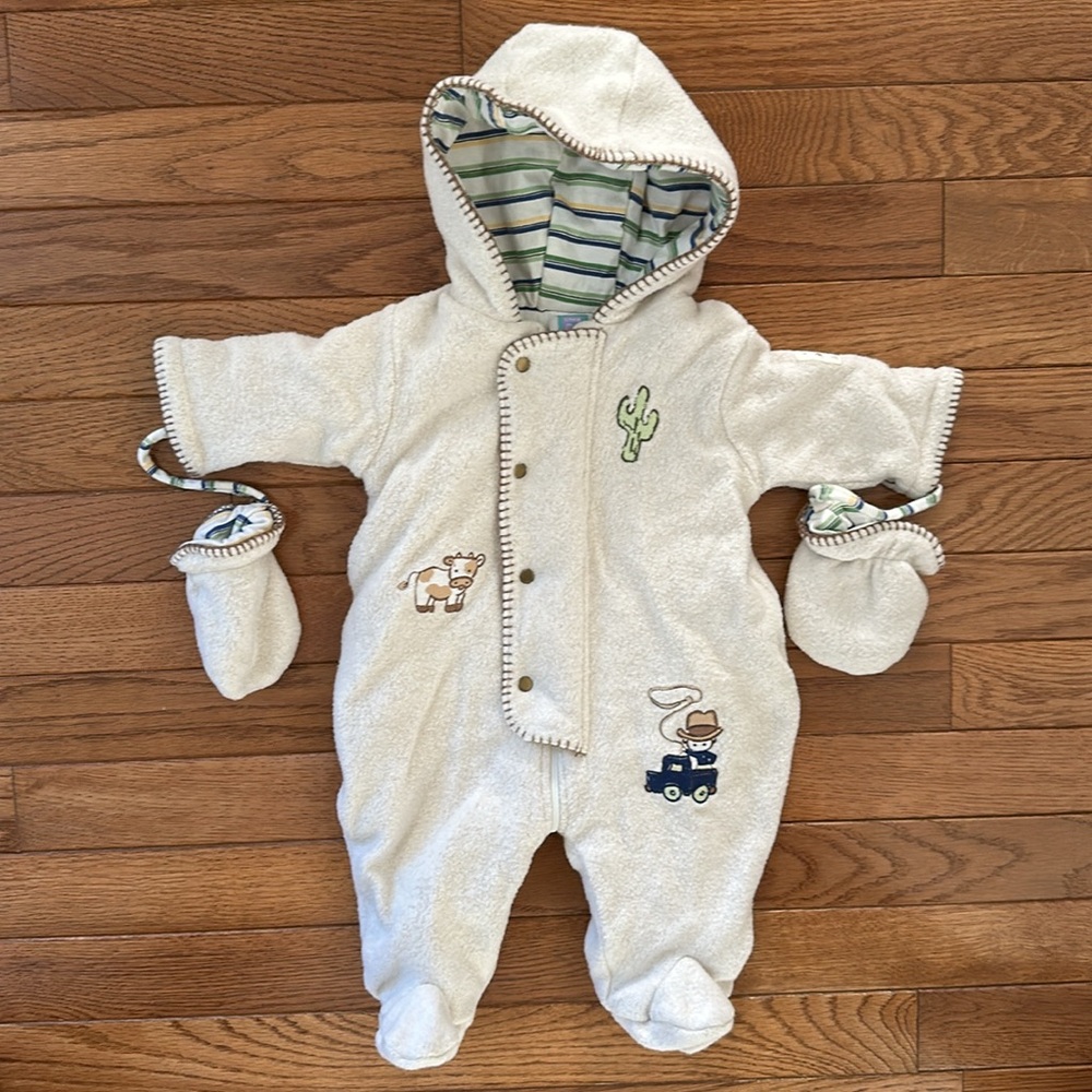 ❄️ LITTLE ME Snowsuit with mittens hood offwhite baby size 3 months LIKE NEW